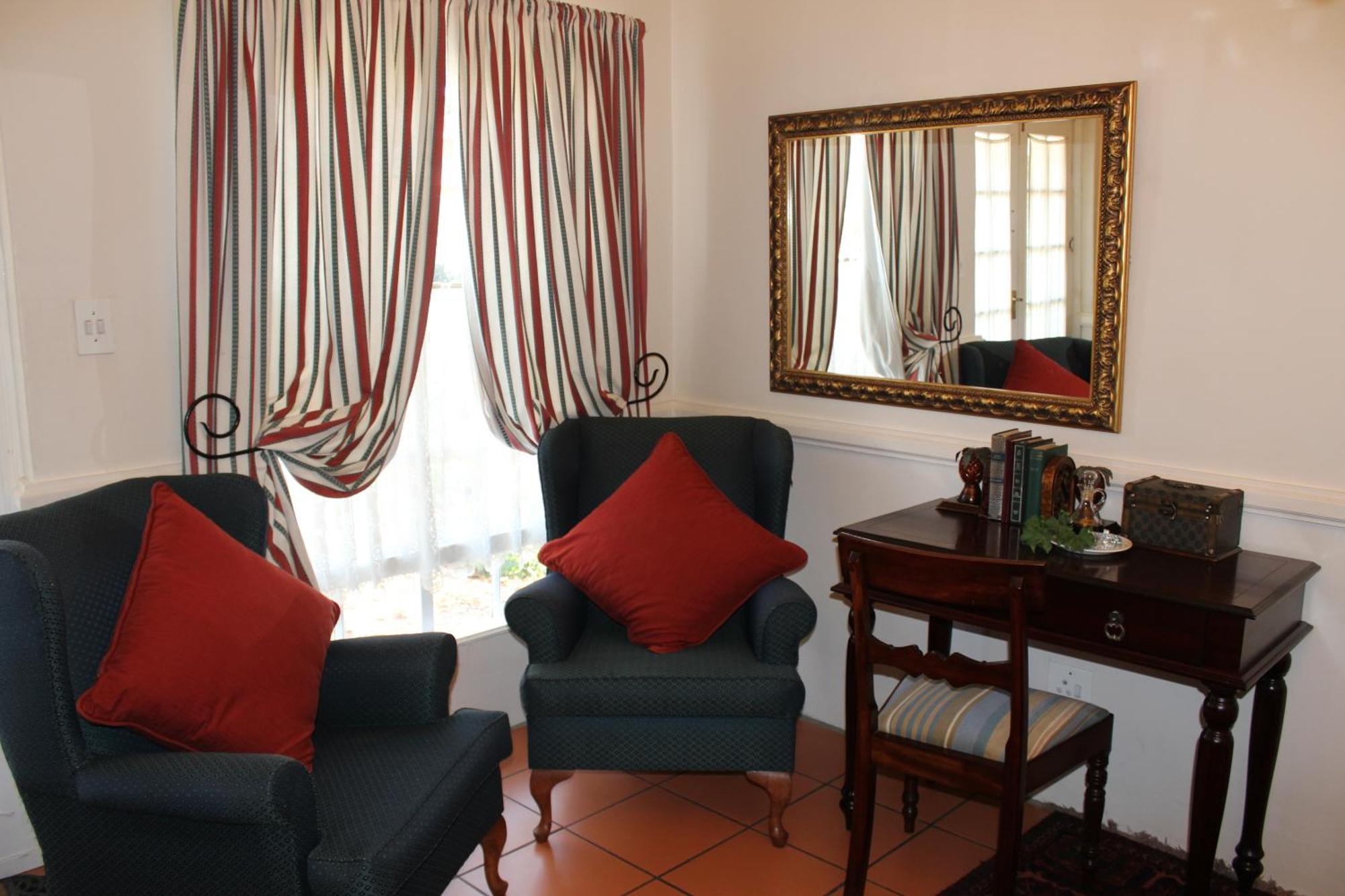 A Tapestry Garden Guest House Потчефструм Стая снимка