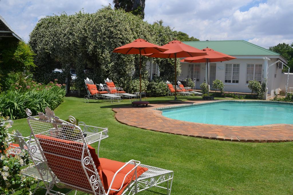 A Tapestry Garden Guest House Потчефструм Екстериор снимка